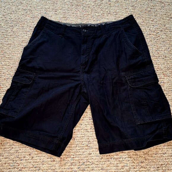 Arizona Jeans Co 10 1/2" Mens Cargo Short 36 - Picture 2 of 3